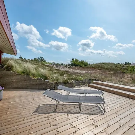 Imelda - 700m From The Sea By Interhome